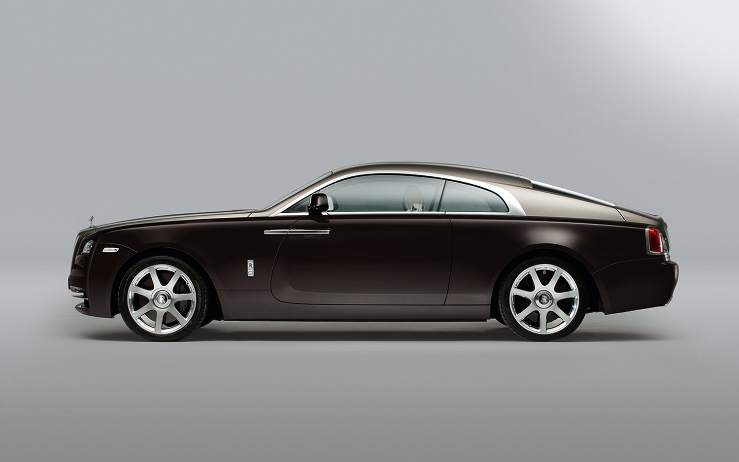 Rolls Royce Wraith side 2